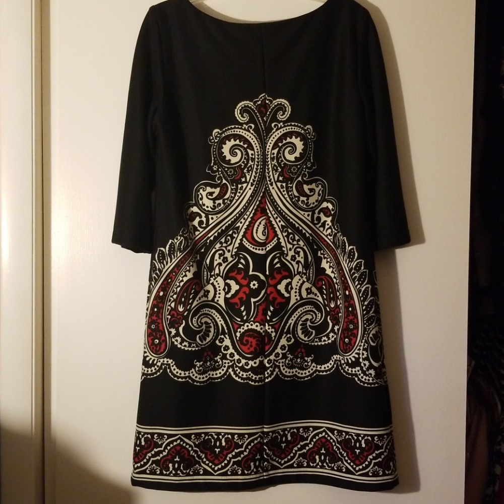 Dress - Picture 3 of 3